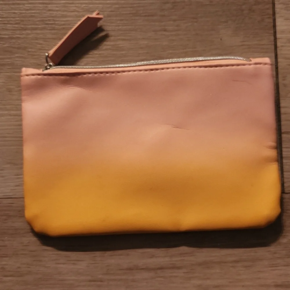 ipsy nwot travel
